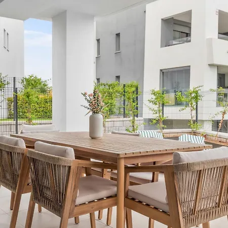 Apartman Vanian 16 *